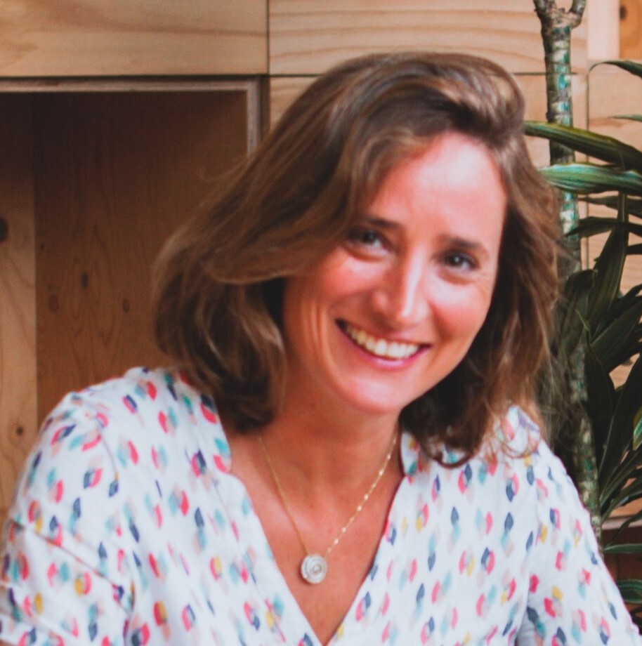 Juliet Bray moderator packaging